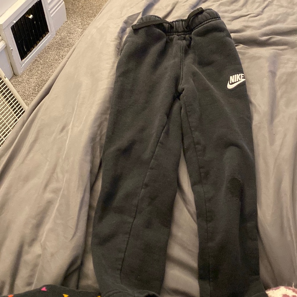 Black Nike size 5-6